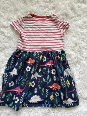 Mini Boden 4/5 Classic Dinosaur Design Dress. Cute **NT DESC**